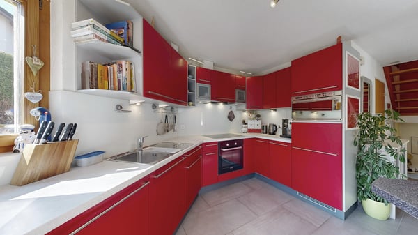 Charmantes, freistehendes 7.5-Zimmer-Einfamilienhaus mit Carport 8