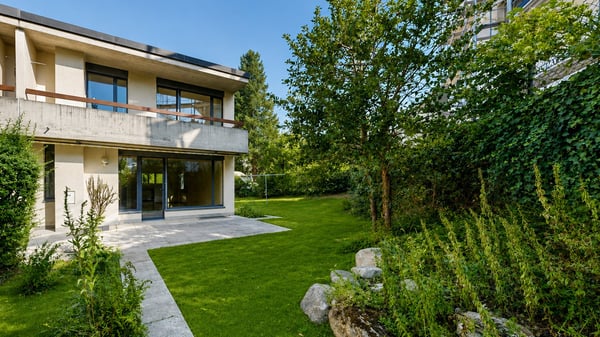 Charmantes 6.5-Zimmer-Doppeleinfamilienhaus an attraktiver Lage