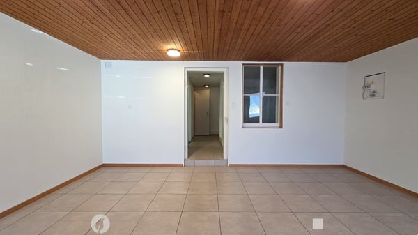 2.5-Zimmer Praxisräume / Atelier in Biel - Bözingen 2