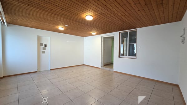 2.5-Zimmer Praxisräume / Atelier in Biel - Bözingen 1