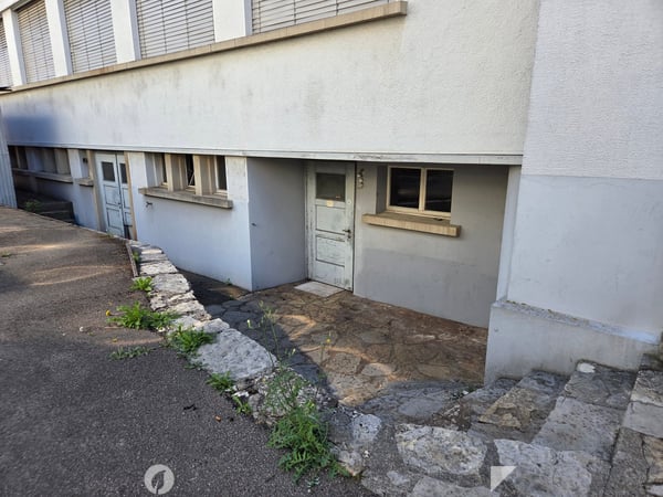 3-Räume Atelier / Werkstatt in Biel – Gurzelen | Atelier / local artisanal de 3 pièces (Gurzelen) 2