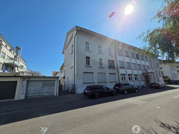 3-Räume Atelier / Werkstatt in Biel – Gurzelen | Atelier / local artisanal de 3 pièces (Gurzelen) 1
