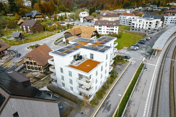schöne grosse 3,5-Zimmer-Attikawohnung 13