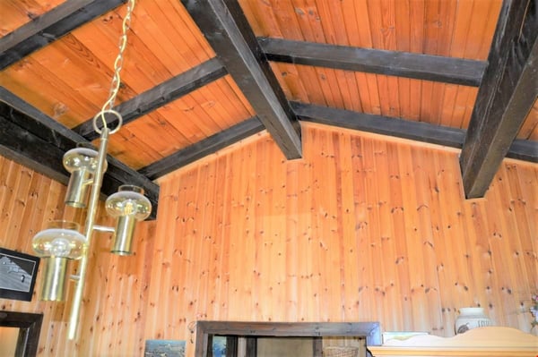 Renovationsbedürftiges Chalet bei Staldenried in herrlicher Umgebung 7