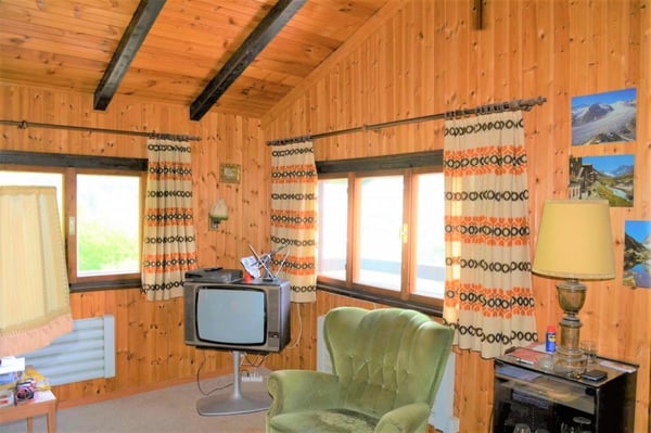 Renovationsbedürftiges Chalet bei Staldenried in herrlicher Umgebung 14