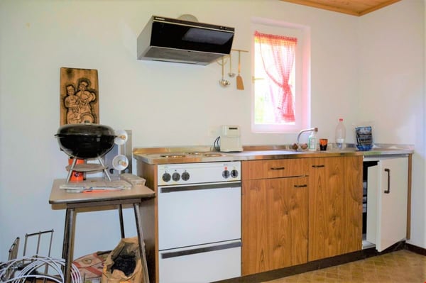 Renovationsbedürftiges Chalet bei Staldenried in herrlicher Umgebung 11
