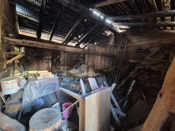 Stadel im typischen Walliserstil inmitten von Fiesch 6