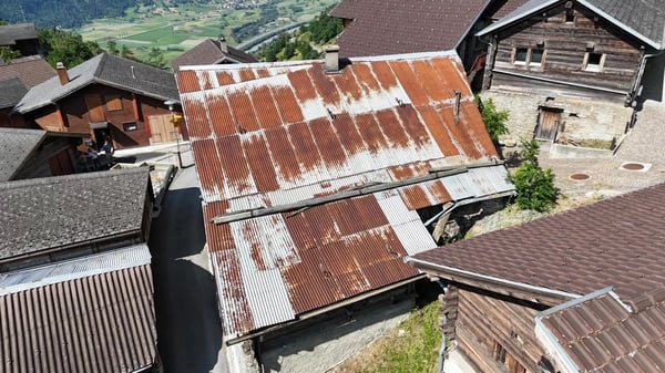 Altertümlicher Baukomplex im Dorfkern von Bratsch 5