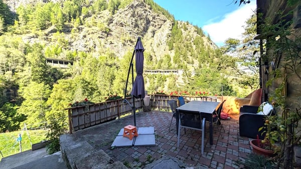 Wohnen im Weiler «Ahorn» in Eisten 12