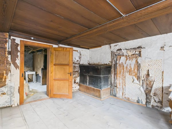 Altwohnung im historischen Meierhüs von Grengiols 8