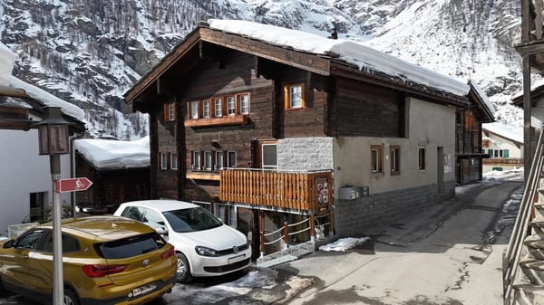 Schmucke Wohnung in Randa bei Zermatt 10