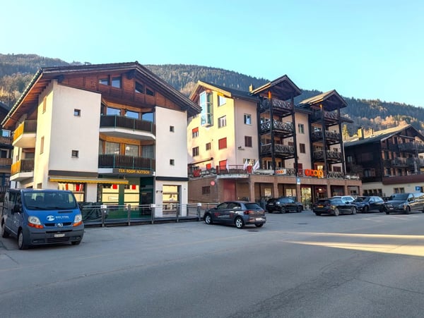 Attraktive Renditeperle im Herzen von Fiesch 14