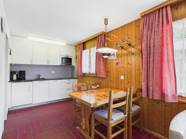 Exklusives Chalet an sonniger Aussichtslage in Ernen 11