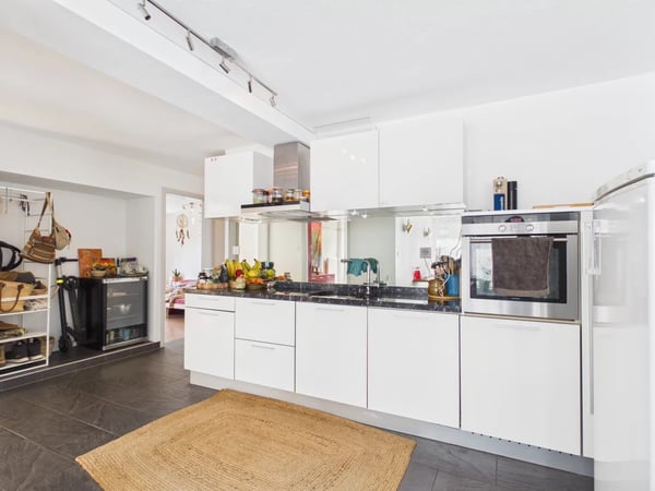 Urban leben in Visp – Moderne 3.5-Zimmerwohnung mit Charme 1
