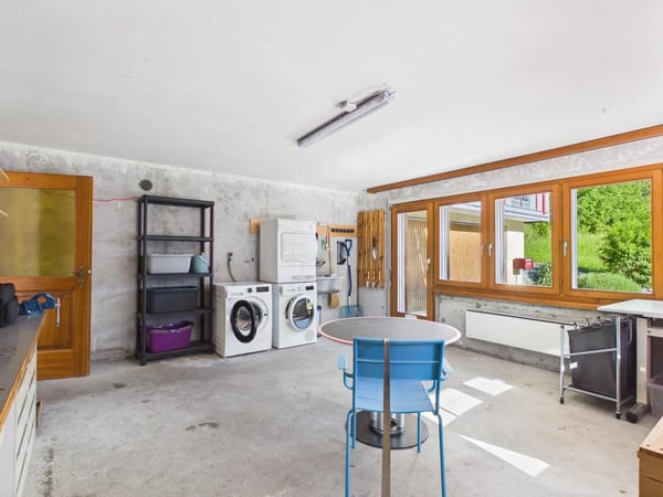 Grossartiges Einfamilienhaus oberhalb St. Niklaus 12