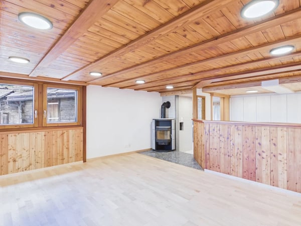 Renovierte 2.5-Zimmerwohnung in Visperterminen 5