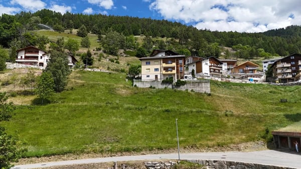Baugrundstück mit Aussicht im idyllischen Heidadorf 2