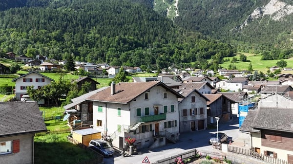 Charmante Wohnung mit Carnotzet in Agarn 1