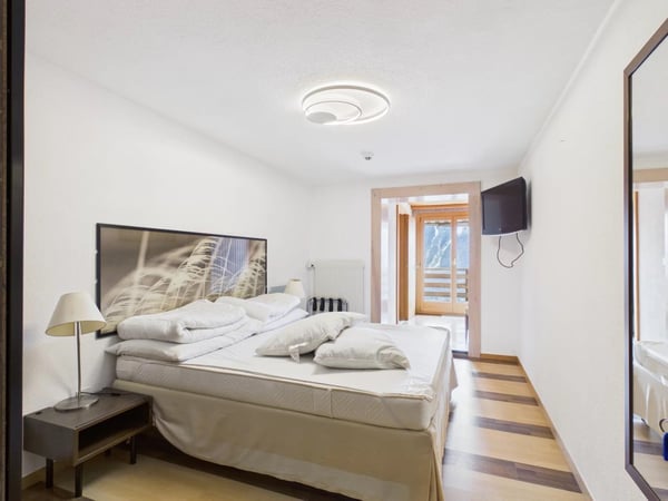 Hotel Rhoneblick - Vielseitige Hotelimmobilie mit Wohnungen 17