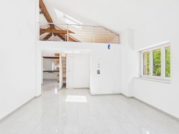 Stilvolle Duplexwohnung mit Galerie im Herzen von Glis 6
