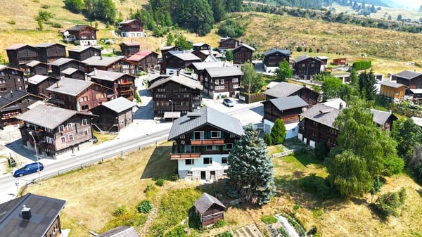 Charmantes Zweifamilienhaus an sonniger Lage im Goms 20