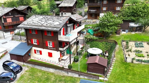 Wohlfühloase mit Gartenidyll & Bergsicht nahe Zermatt 2
