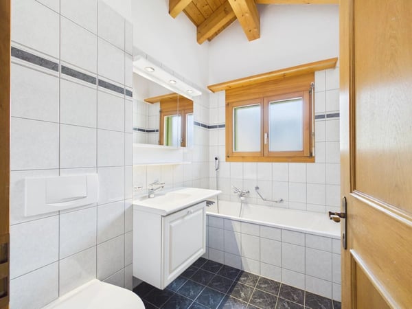 Exklusive Dachwohnung an ruhiger Lage in Brig-Glis 16