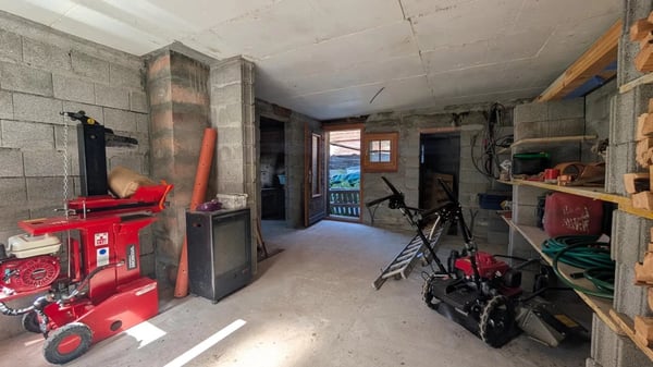 Rustikale Wohnung mit genialem Weitblick und Stall-Scheune bei der Belalp 9