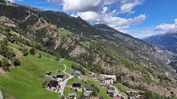Stall-Scheune mit Zweitwohnsitzpotenzial bei der Riederalp 15