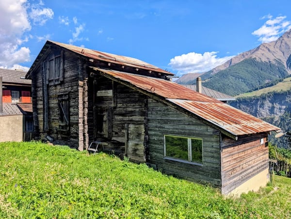 Stall-Scheune mit Zweitwohnsitzpotenzial bei der Riederalp 3