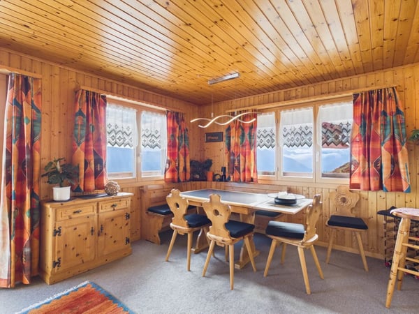 Ski-in-Ski-out mit Traumpanorama und eigener Sauna 8