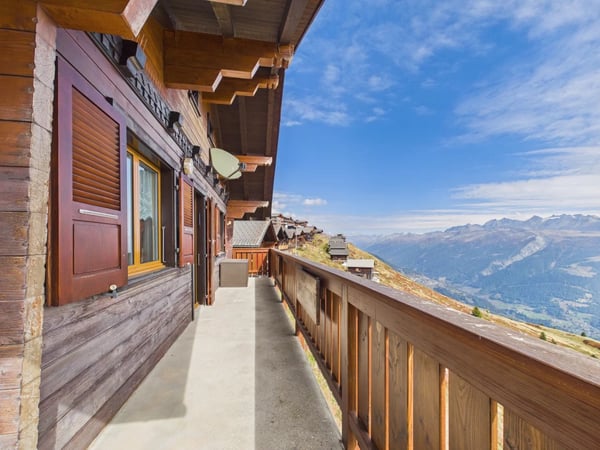 Ski-in-Ski-out mit Traumpanorama und eigener Sauna 13