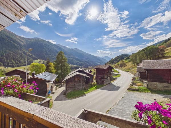 Traditionelles Walliserhaus mit Charme und Potenzial 20