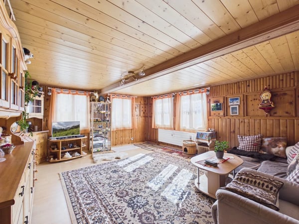 Traditionelles Walliserhaus mit Charme und Potenzial 5
