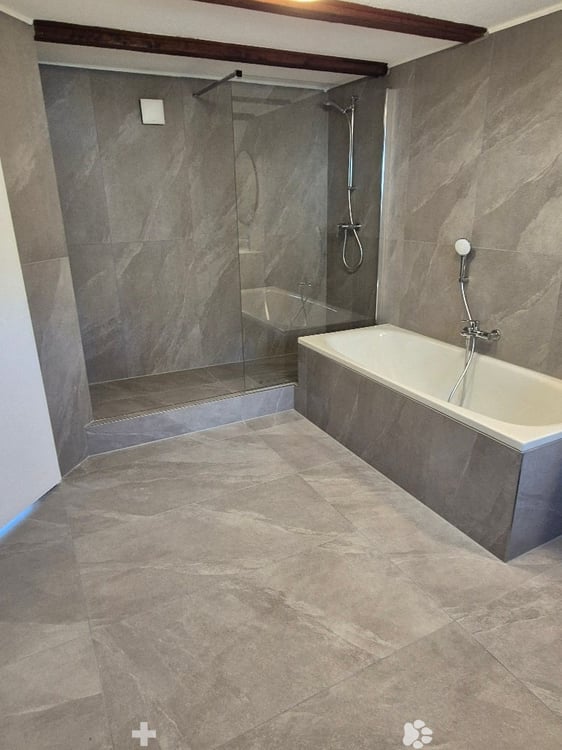 Charmante 4-Zimmer-Maisonette-Wohnung mit Dachterrasse und Kamin in Biel/Bienne – sofort verfügbar! 7