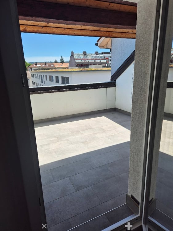 Charmante 5-Zimmer-Maisonette-Wohnung mit Dachterrasse und Kamin in Biel/Bienne – sofort verfügbar! 1