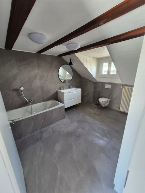 Charmante 4-Zimmer-Maisonette-Wohnung mit Dachterrasse und Kamin in Biel/Bienne – sofort verfügbar! 5