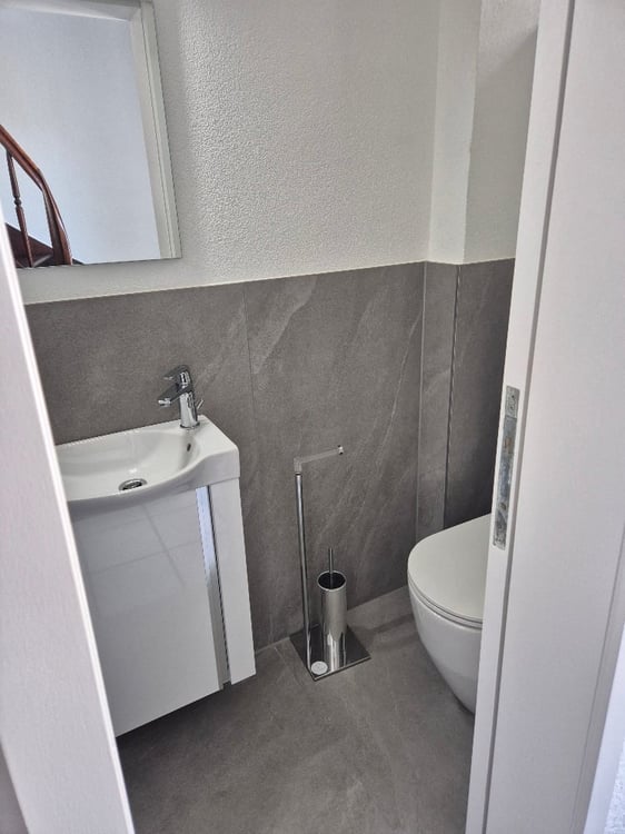 Charmante 4-Zimmer-Maisonette-Wohnung mit Dachterrasse und Kamin in Biel/Bienne – sofort verfügbar! 25