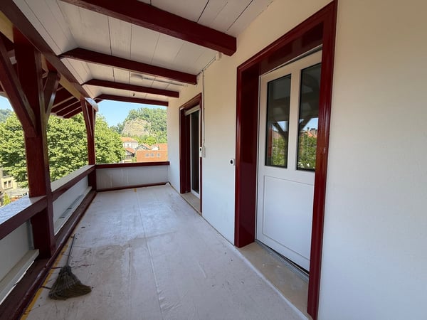Kernsanierte zentral gelegene 2-Zim-Wohnung 3
