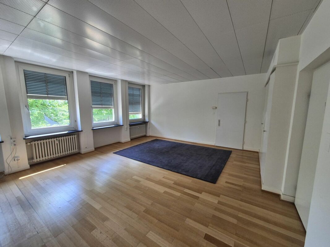 Schönes Büro im Buss-Areal Pratteln - 36 m² im 1. OG des Hauptgebäudes