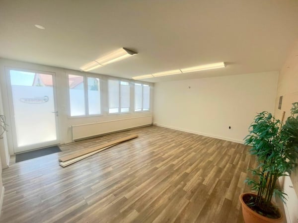 Zentrale Bürofläche mit optimaler Erreichbarkeit! 2