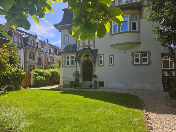 Repräsentative Villa mit 11 Zimmern an bester Lage in Basel 10