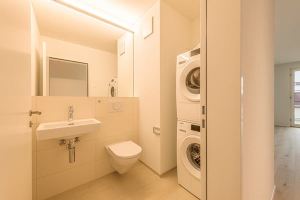4.5 Zimmer Wohnung 2.OG Attika 12