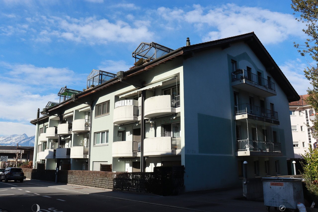 Immobilie in Interlaken - Charmante 3.5-Zimmer-Wohnung mit Einstellhallenplatz in Interlaken! - Bild 0
