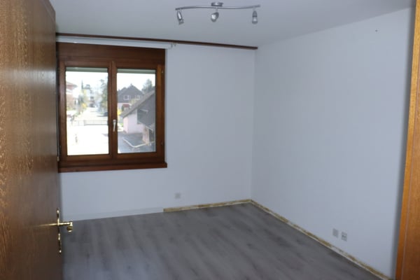 Grosse 4.5 Zimmerwohnung an sensationeller Lage 5