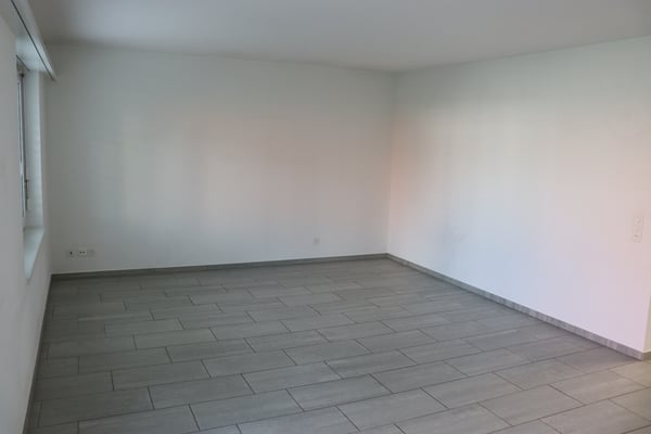 Moderne Eleganz: Stilvolle Wohnung mit grosszügigem Aussenbereich! 4