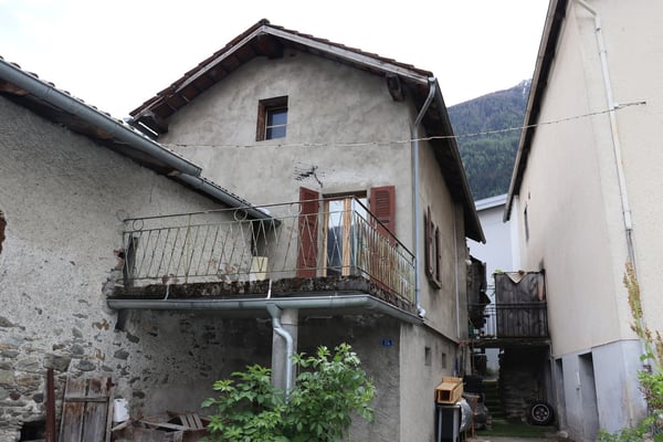 Haus im alten Stil zu verkaufen in Agarn VS 1