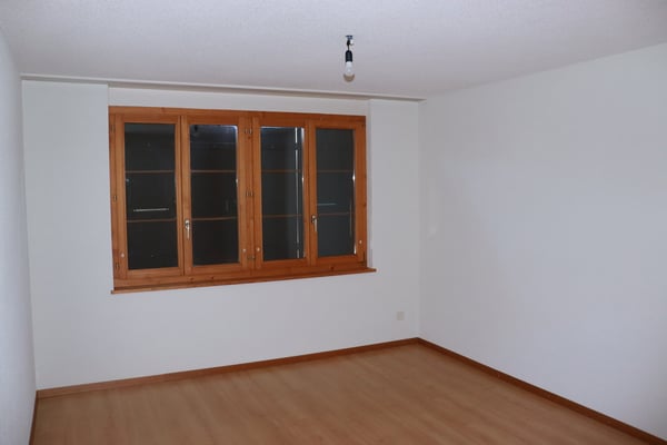 Charmante 3.5-Zimmer-Wohnung mit Galerie und Balkon in Wilderswil! 3