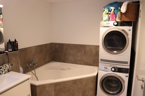 Exklusive 3.5-Zimmerwohnung inkl. 2 EHP 7
