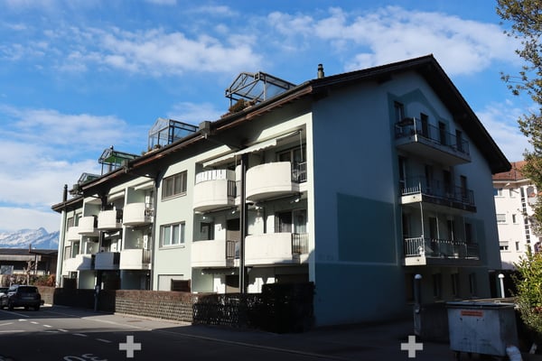 Charmante 3.5-Zimmer-Wohnung mit Einstellhallenplatz in Interlaken! 1